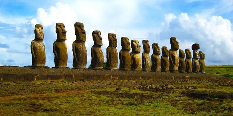 статуи острова пасхи